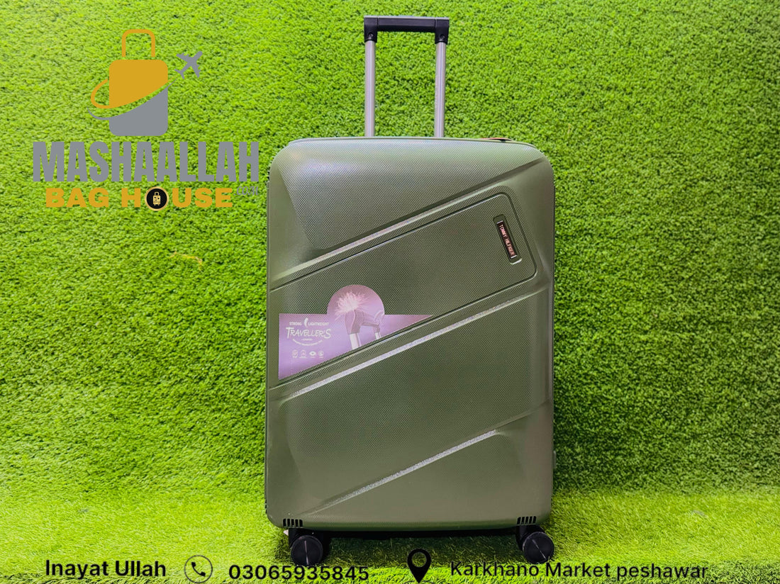 Original Tommy Hilfiger luggage 3 pics set